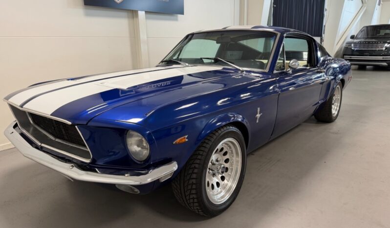 Ford Mustang 4.9 L 302 Fastback full