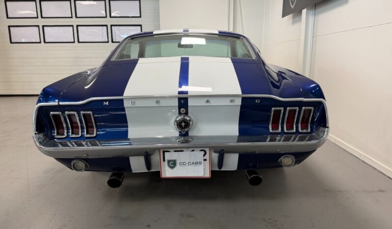 Ford Mustang 4.9 L 302 Fastback full