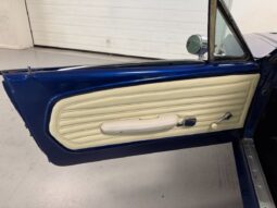 Ford Mustang 4.9 L 302 Fastback full