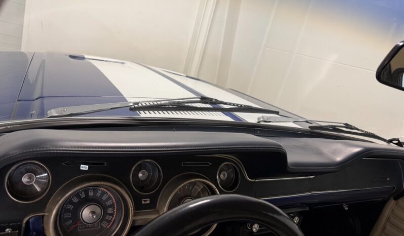 Ford Mustang 4.9 L 302 Fastback full