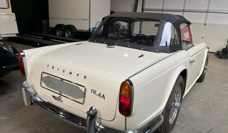 Triumph TR4A cabriolet full