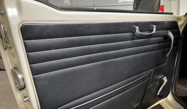 Triumph TR4A cabriolet full