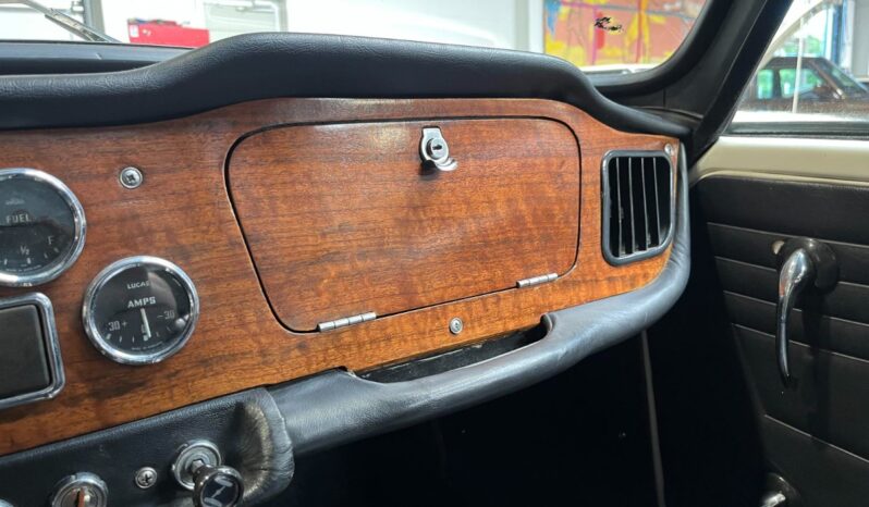 Triumph TR4A cabriolet full