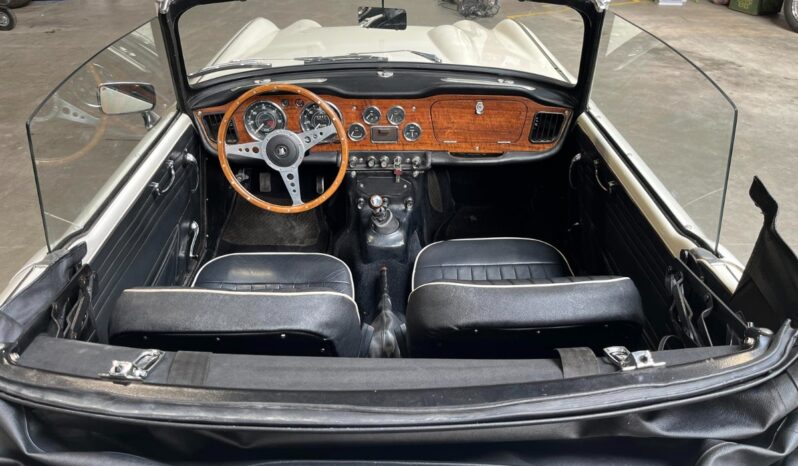 Triumph TR4A cabriolet full