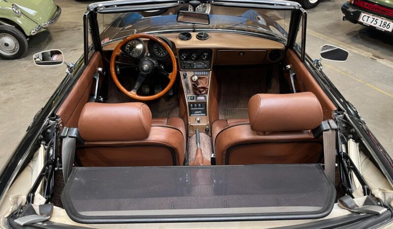 Alfa Romeo 2000 spider full
