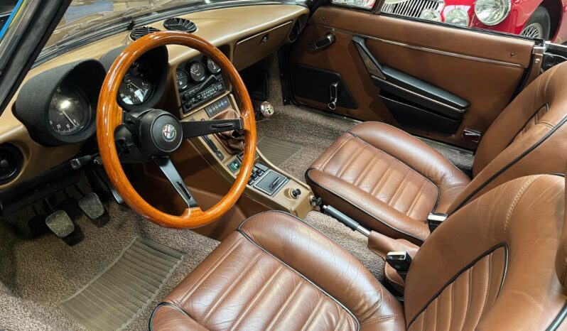 Alfa Romeo 2000 spider full