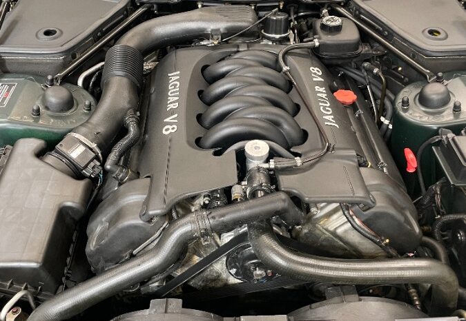 Jaguar XK8 4,0S full