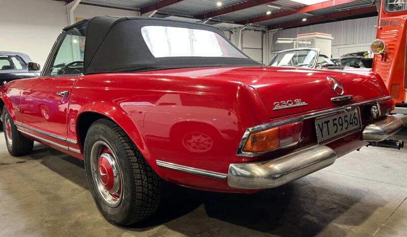 Mercedes-Benz SLC-Klasse (C107) Pagode 230 SL full