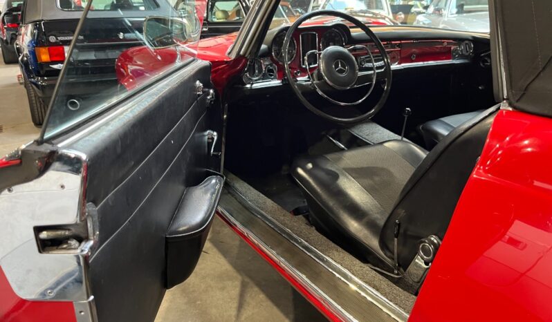 Mercedes-Benz SLC-Klasse (C107) Pagode 230 SL full