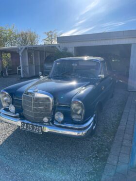 Mercedes-Benz 220-280 (W111) Heckflosse