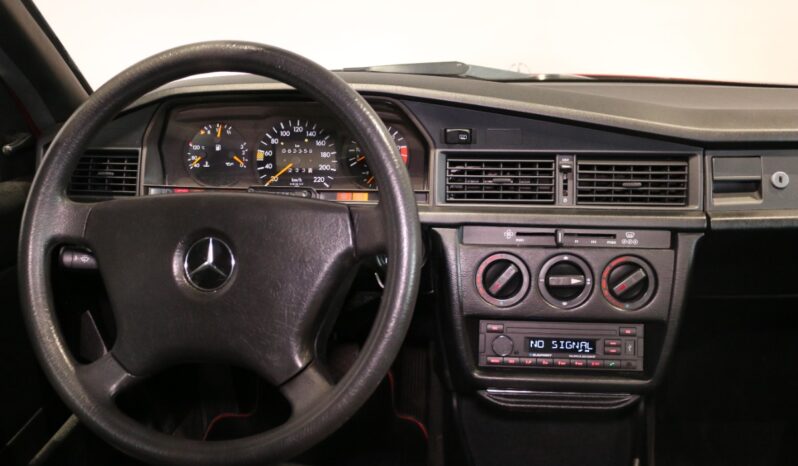 Mercedes-Benz 190 (W201) 1,8 full