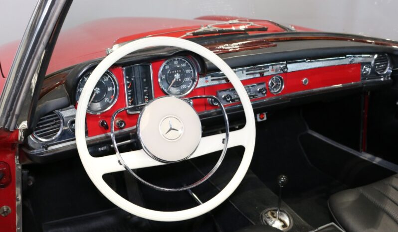 Mercedes-Benz SL (W113) 230 Pagode full