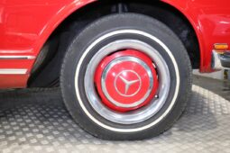 Mercedes-Benz SL (W113) 230 Pagode full