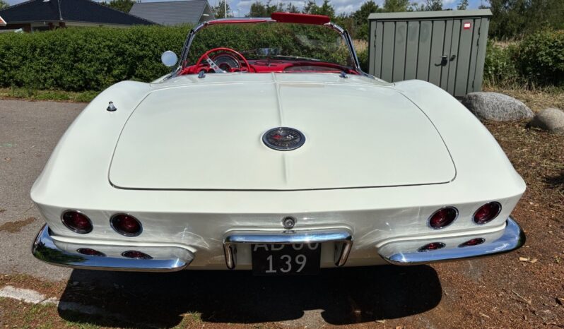 Chevrolet Corvette cabriolet full