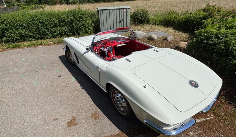 Chevrolet Corvette cabriolet full