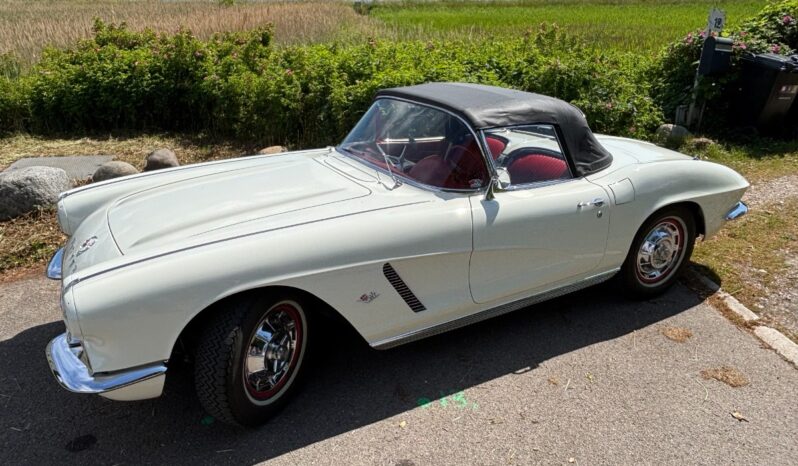 Chevrolet Corvette cabriolet full