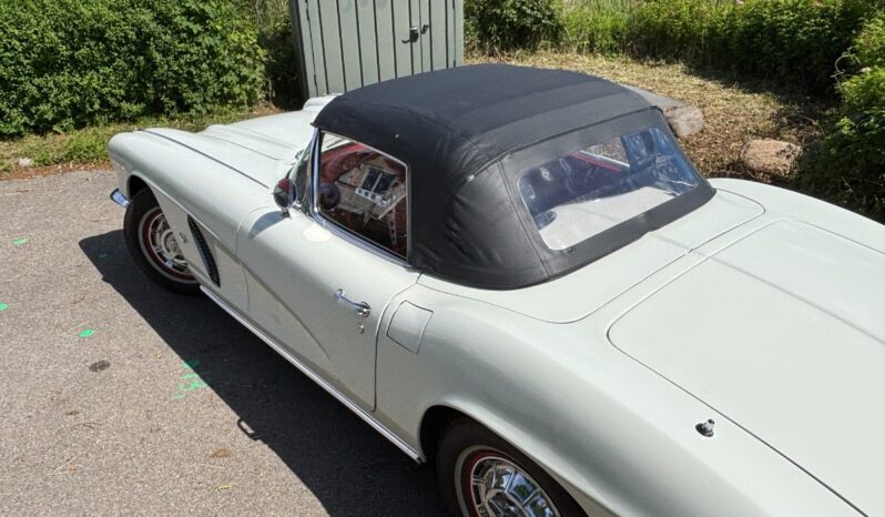 Chevrolet Corvette cabriolet full