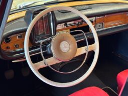 Mercedes-Benz 220-280 (W111) 220 SE 2,2 4d full