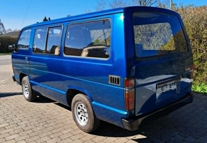 Toyota HiAce LH51-9 Pers full