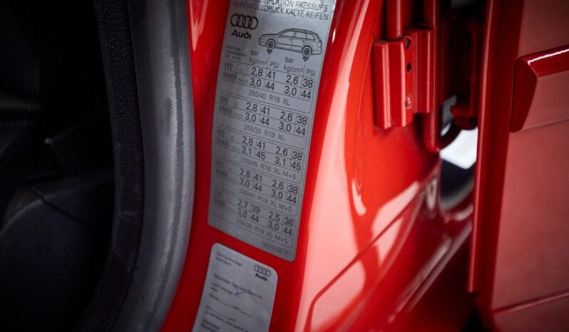 Audi RS4 RS 4 Avant 4.2 FSI quattro full