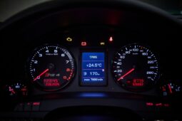 Audi RS4 RS 4 Avant 4.2 FSI quattro full