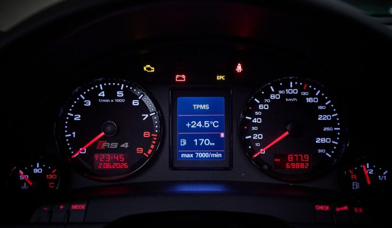 Audi RS4 RS 4 Avant 4.2 FSI quattro full