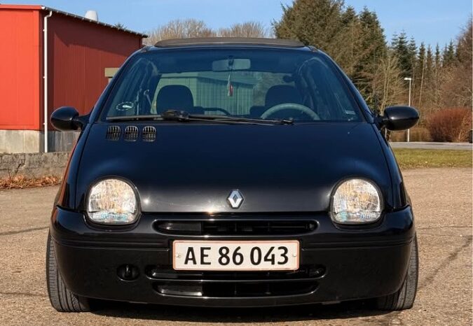 Renault Twingo Mk1 full