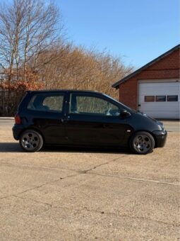 Renault Twingo Mk1 full