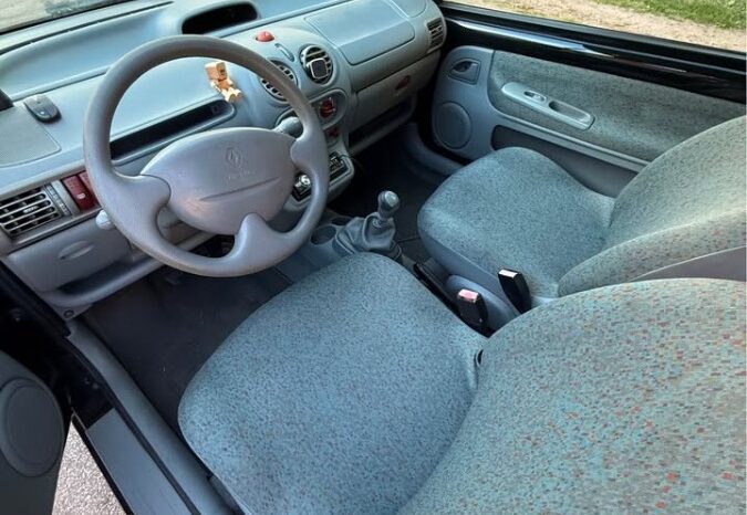 Renault Twingo Mk1 full