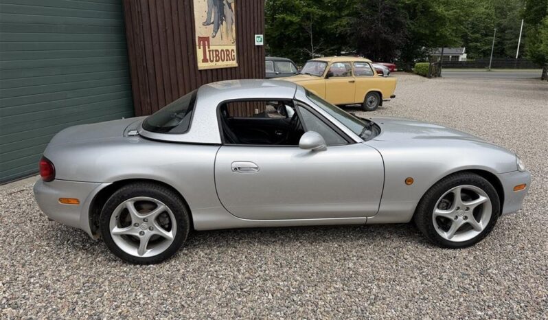 Mazda MX-5 Sport Cabriolet full