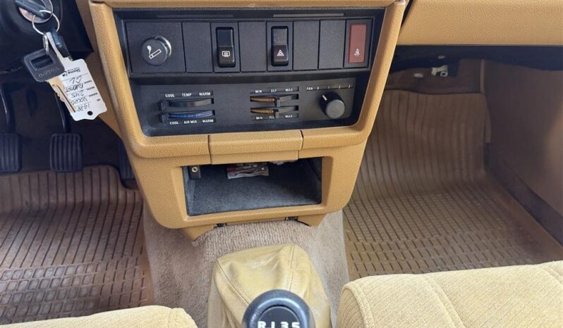 Volvo 200-Serie 240 stc. Black Line full