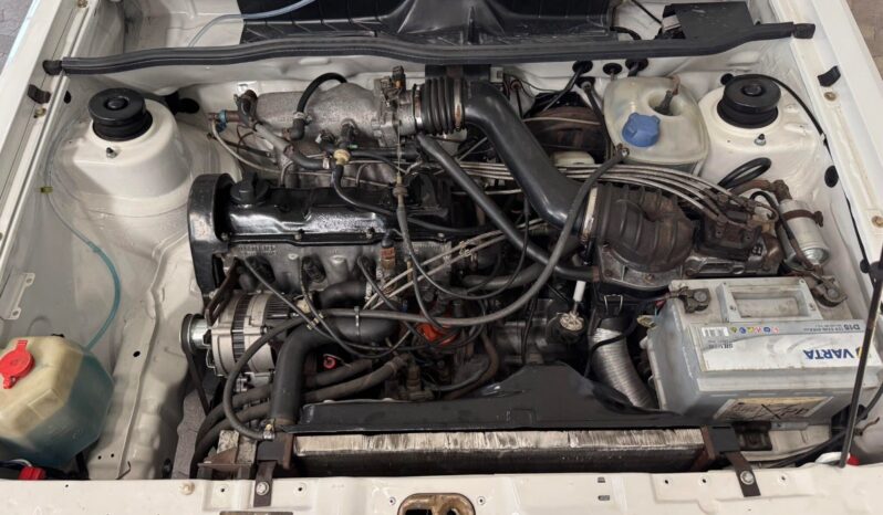 VW Golf 1 Gti Pirelli W65 full