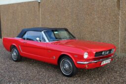 Ford Mustang Cab