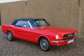 Ford Mustang Cab