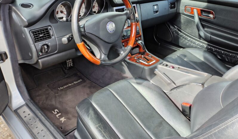 Mercedes-Benz SLK-Klasse (R170) 320 full