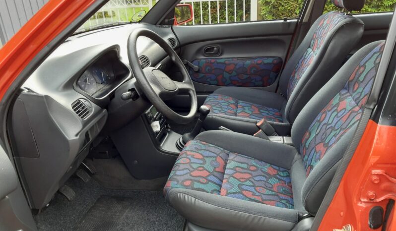 Mazda 121 4 Dørs full