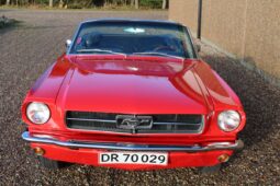 Ford Mustang Cab full