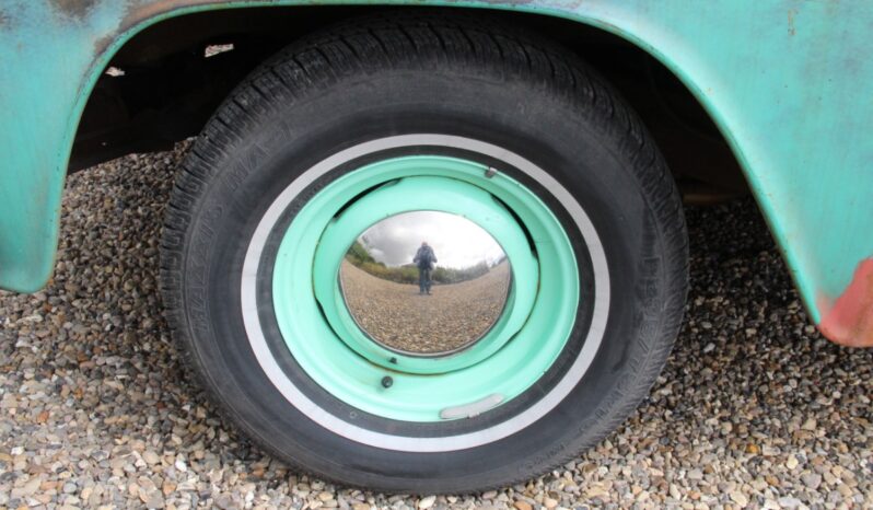 Chevrolet C10 Apache Fleetside full