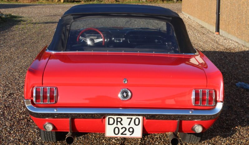 Ford Mustang Cab full