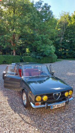 Alfa Romeo 2000 Berlina full