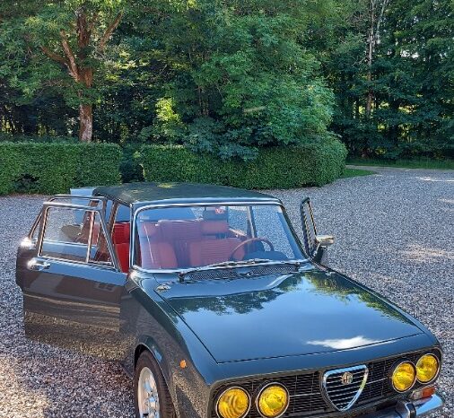 Alfa Romeo 2000 Berlina full