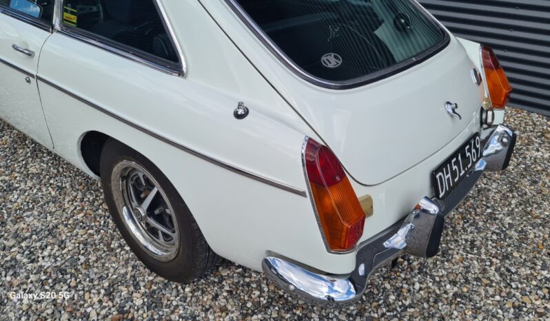 MG MGB -GT 1,8 full