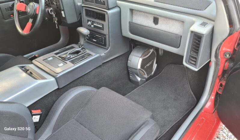 Pontiac Fiero 2,8 GT V6 full