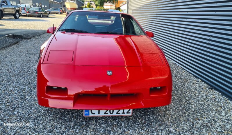 Pontiac Fiero 2,8 GT V6 full