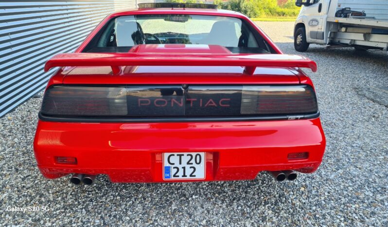 Pontiac Fiero 2,8 GT V6 full