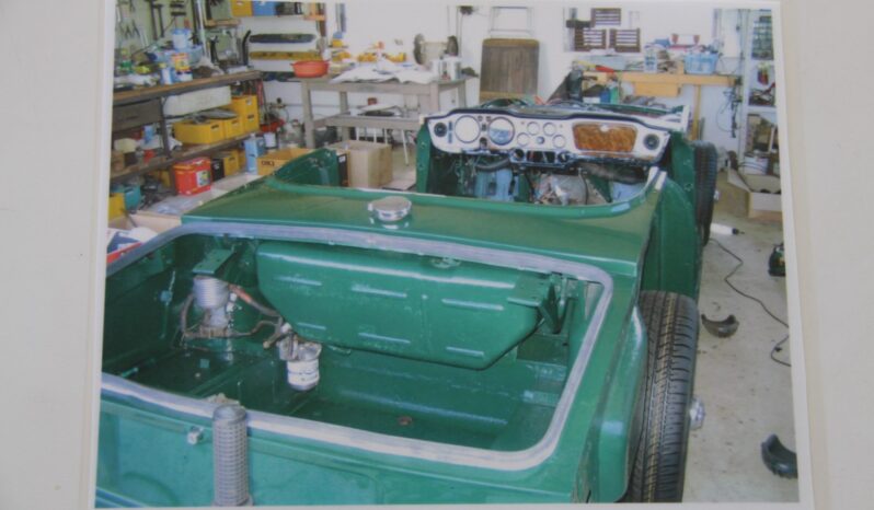 Triumph TR6 Cab full