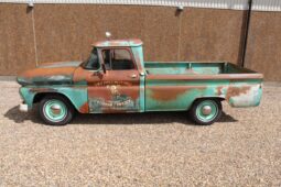 Chevrolet C10 Apache Fleetside full