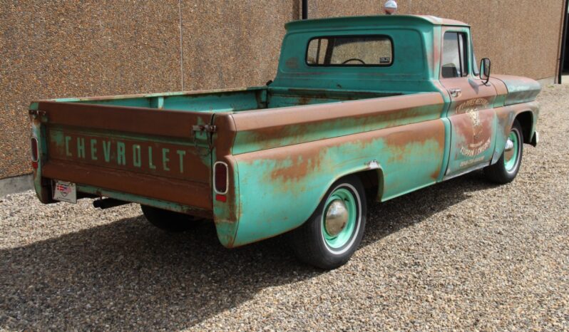 Chevrolet C10 Apache Fleetside full