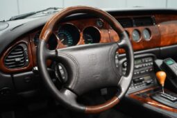 Jaguar XK8 Convertible aut. full