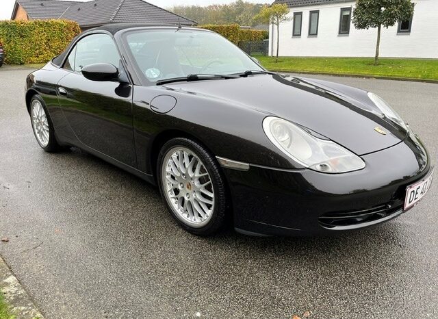 Porsche 911 996 Carrera 4 full